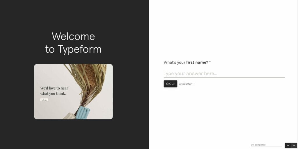 アカウント有効化後に氏名を入力するフォームの初期画面